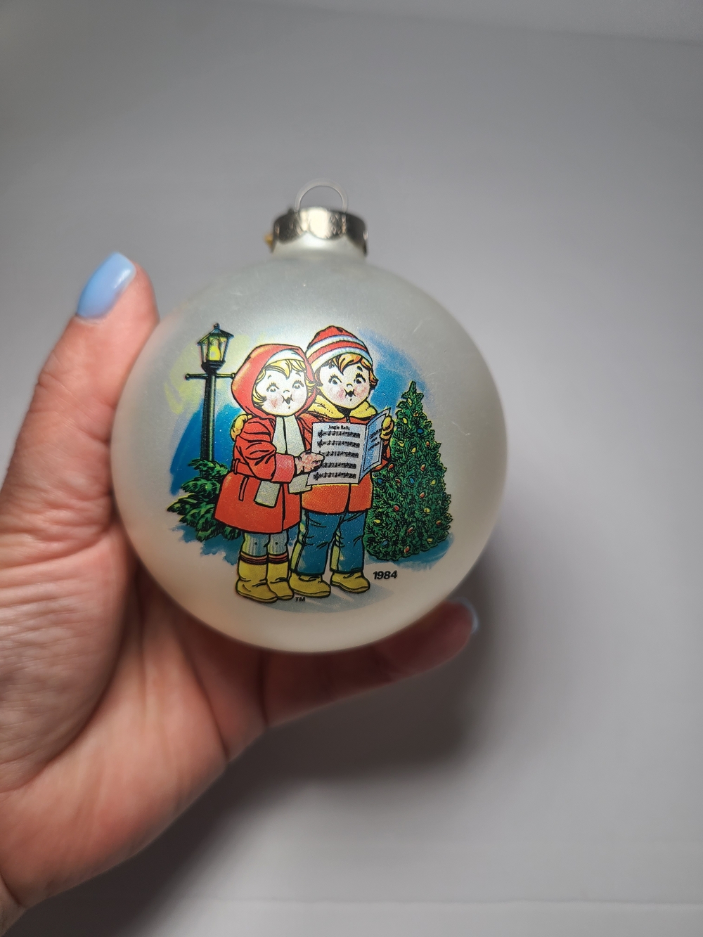 Vintage 1984 Campbell Soup Kids White Christmas Carolers Glass Ornament